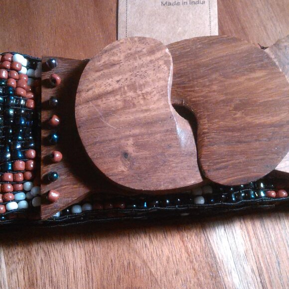 Handcrafted Southwestern Seed Bead Belt With Wooden Buckle main image 4